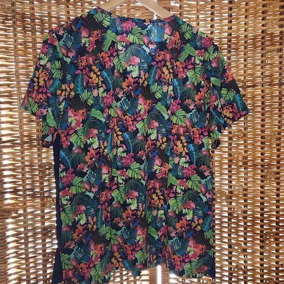 Planet Koi Floral Scrub Top L - Picture 6 of 7